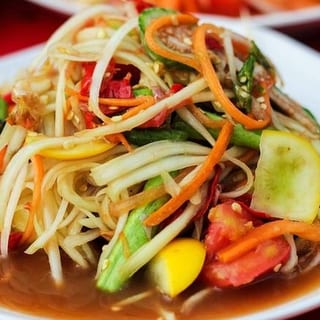 Som Tum (Green Papaya Salad)